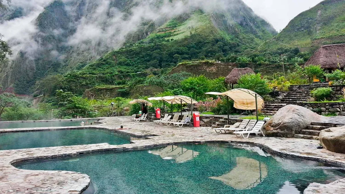 hot springs thermal baths during Salkantay trekking during Rock climbing tour to Macchu Picchu with Alejandro Cornejo operate by sky viajes and Peru climb