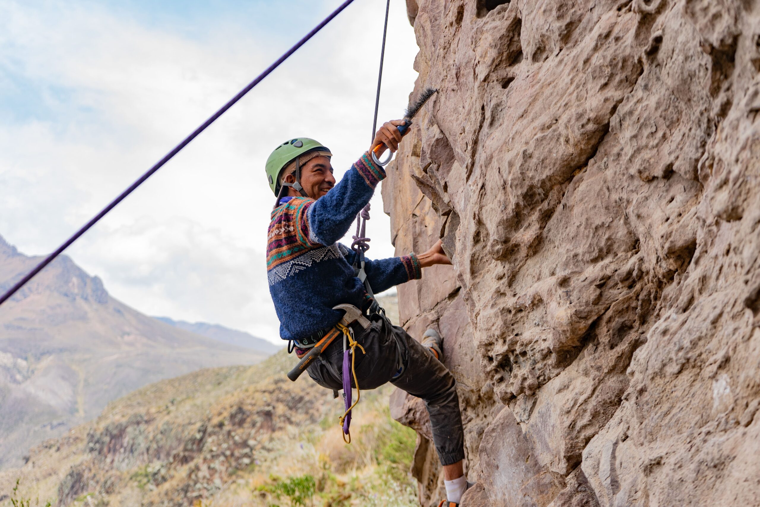 Rock climbing group during climbing tour offered by Climbing rooftop and Alejandro Cornejo in Colca Canyon Peru