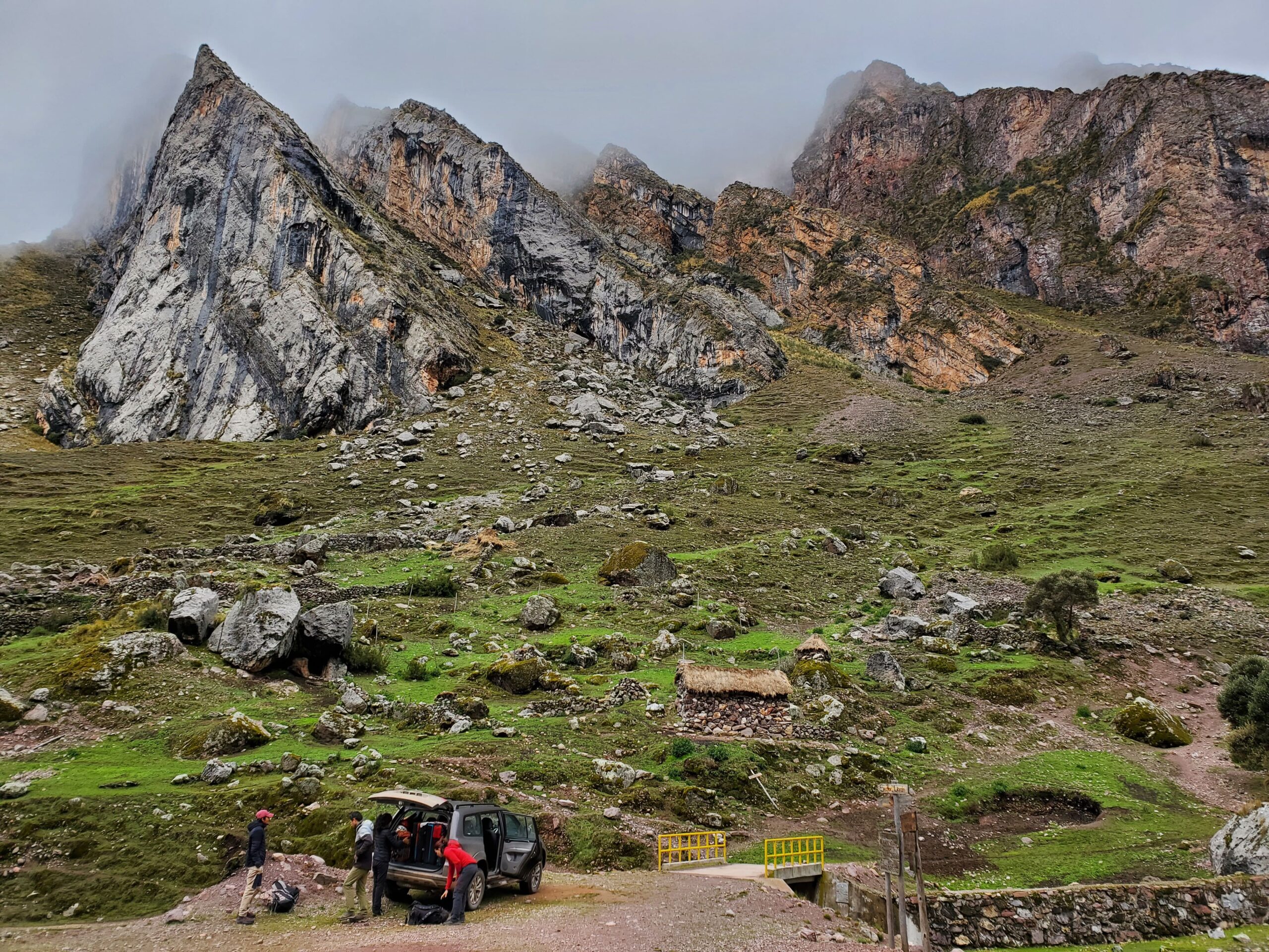 rock trip 4x4 on limestone during rock climbing tour with Alejandro Cornejo and Climbing Rooftop in Pitumarca Cusco Peru
