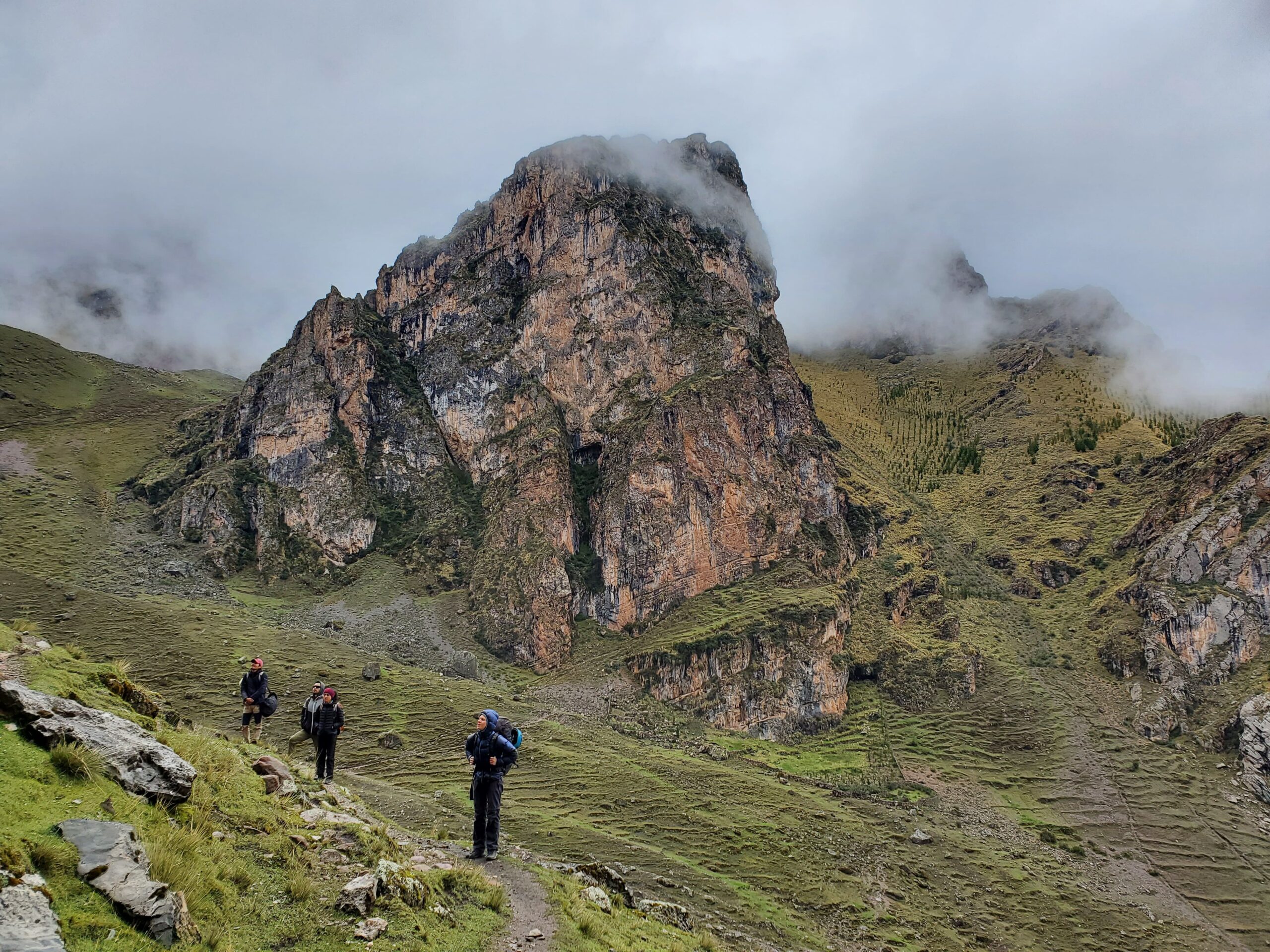 rock trip 4x4 on limestone during rock climbing tour with Alejandro Cornejo and Climbing Rooftop in Pitumarca Cusco Peru